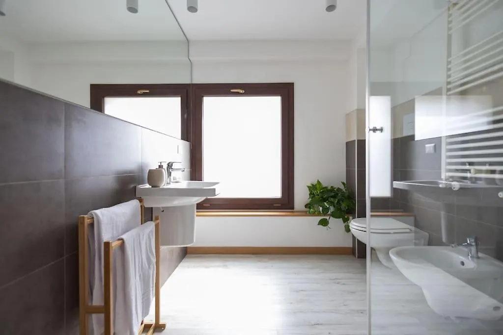 Apartment Iflat Corte Seralcadi Palermo Italy